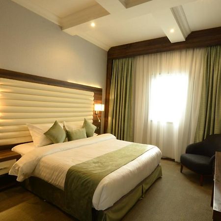 Dunes Hotel เจดดาห์ ภายนอก รูปภาพ
